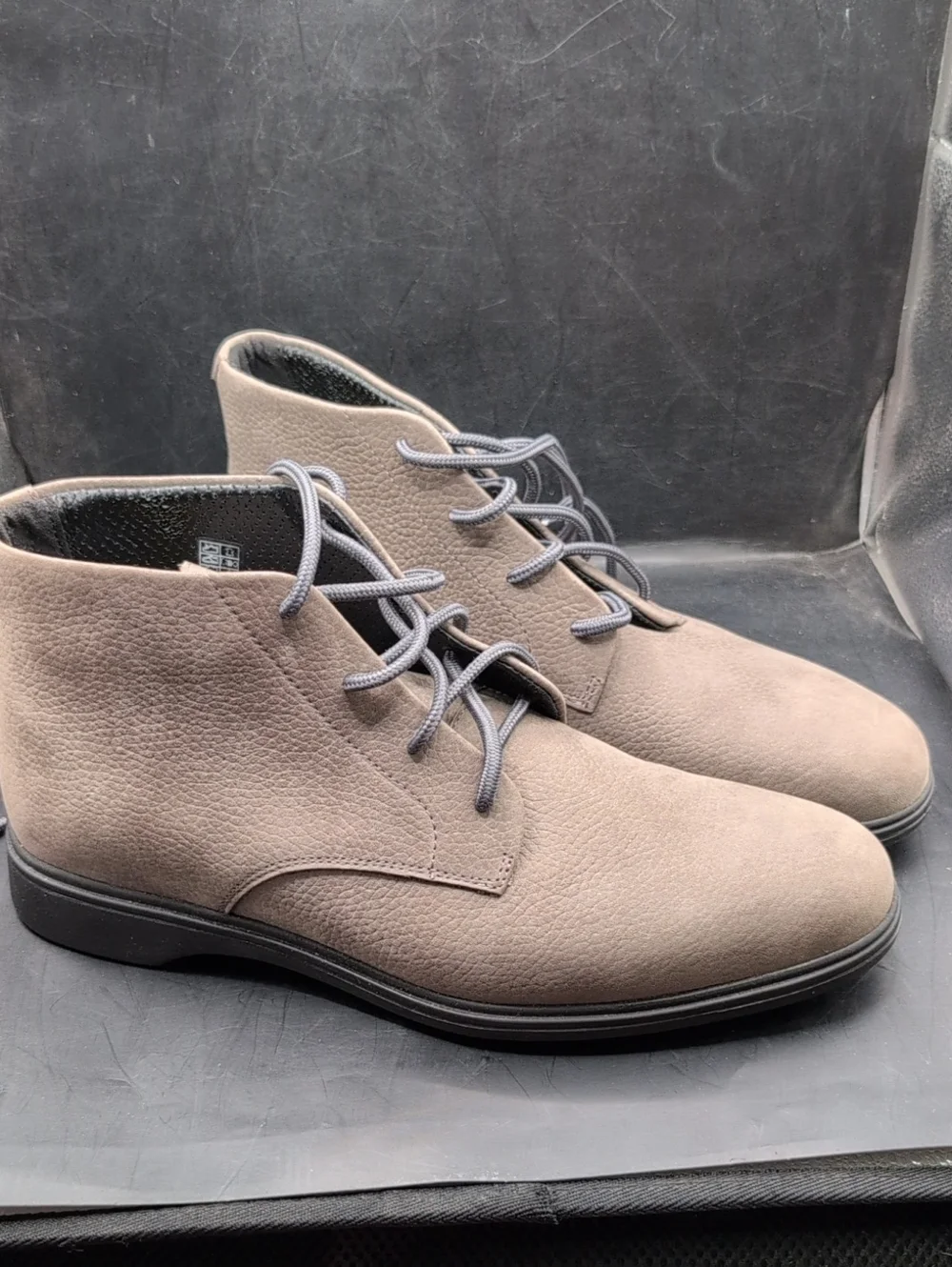Amberjack The Chukka Steel Gray Men's Nubuck Leather size 9.5